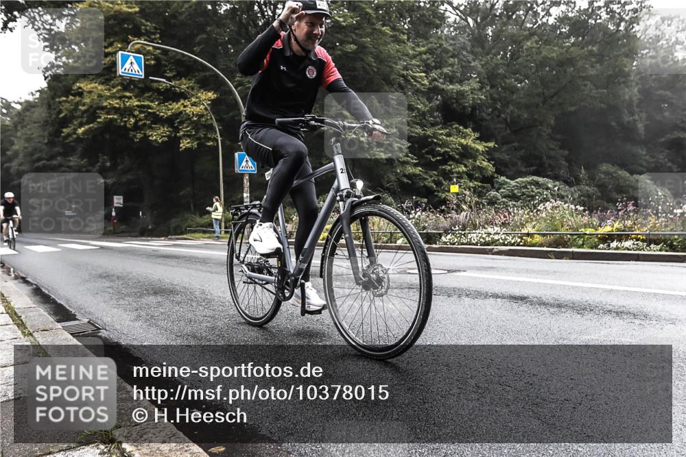 13.09.2026 - Stadtparktriathlon H.Heesch http://msf.ph/oto/10378015 13.09.2026 09:53:07 Radfahren 244, 286 meine-sportfotos.de