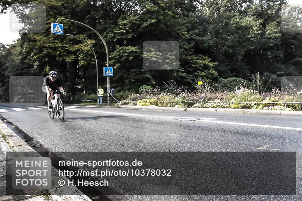 13.09.2026 - Stadtparktriathlon H.Heesch http://msf.ph/oto/10378032 13.09.2026 10:46:20 Radfahren 377, 464 meine-sportfotos.de