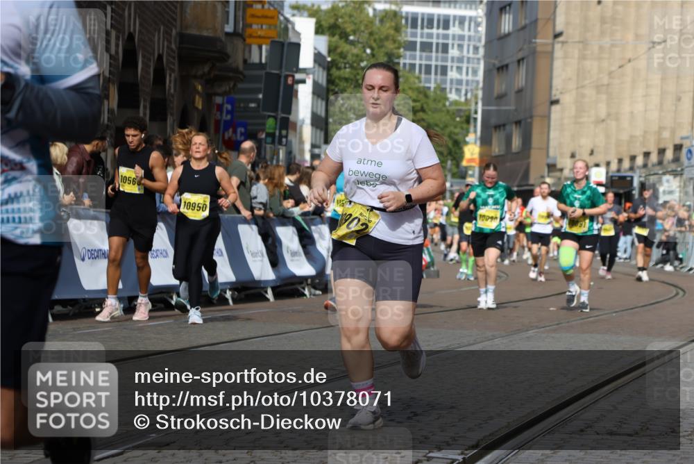13.09.2026 - 21. swb-Marathon Bremen Strokosch-Dieckow http://msf.ph/oto/10378071 13.09.2026 11:03:43 Ziel 10092, 10150, 10187, 10237, 10309, 10420, 10724, 10904, 11211, 11411, 11598, 11655, 11746, 11773, 11830, 12068, 12184, 12185, 12611, 10152, 10357, 10403, 10429, 10607, 10659, 10720, 10796, 10918, 11149, 11319, 11325, 11451, 11470, 11471, 11511, 11618, 11868, 11967, 12260, 12392, 12433, 12504 meine-sportfotos.de