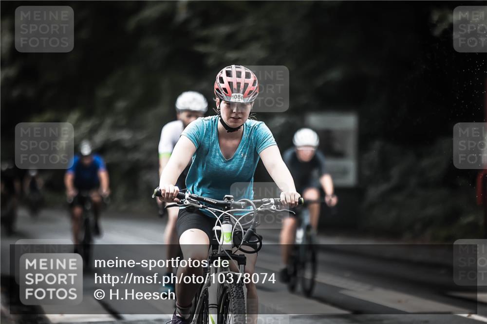 13.09.2026 - Stadtparktriathlon H.Heesch http://msf.ph/oto/10378074 13.09.2026 12:20:41 Radfahren 849, 999, 1007, 1072, 1081, 1084, 1113, 1242 meine-sportfotos.de