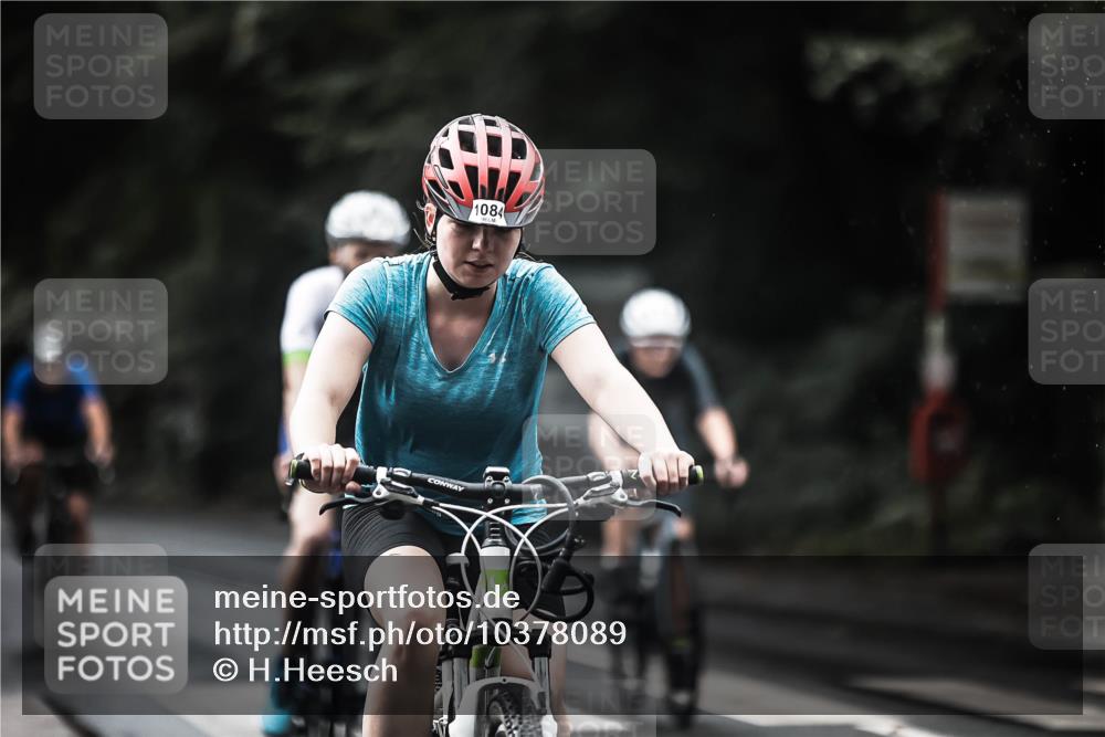 13.09.2026 - Stadtparktriathlon H.Heesch http://msf.ph/oto/10378089 13.09.2026 12:20:41 Radfahren 849, 999, 1007, 1072, 1081, 1084, 1113, 1242 meine-sportfotos.de