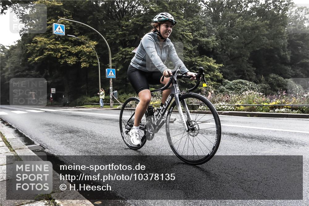 13.09.2026 - Stadtparktriathlon H.Heesch http://msf.ph/oto/10378135 13.09.2026 09:54:40 Radfahren 230 meine-sportfotos.de