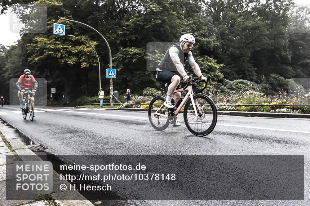 13.09.2026 - Stadtparktriathlon H.Heesch http://msf.ph/oto/10378148 13.09.2026 09:54:49 Radfahren 249, 276, 334 meine-sportfotos.de