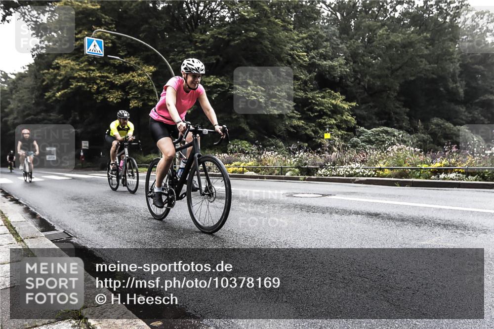 13.09.2026 - Stadtparktriathlon H.Heesch http://msf.ph/oto/10378169 13.09.2026 09:54:53 Radfahren 237, 245, 253, 276, 316, 335 meine-sportfotos.de