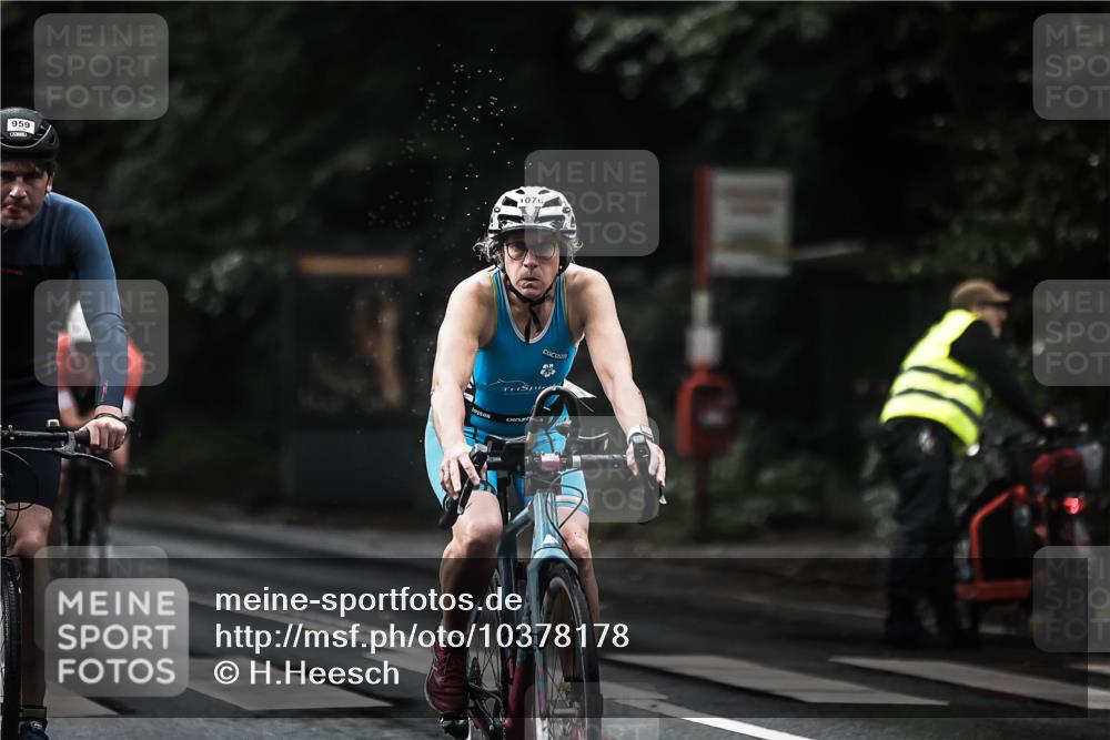 13.09.2026 - Stadtparktriathlon H.Heesch http://msf.ph/oto/10378178 13.09.2026 12:20:50 Radfahren 950, 953, 959, 1017, 1076, 1081, 1108, 1118, 1242 meine-sportfotos.de