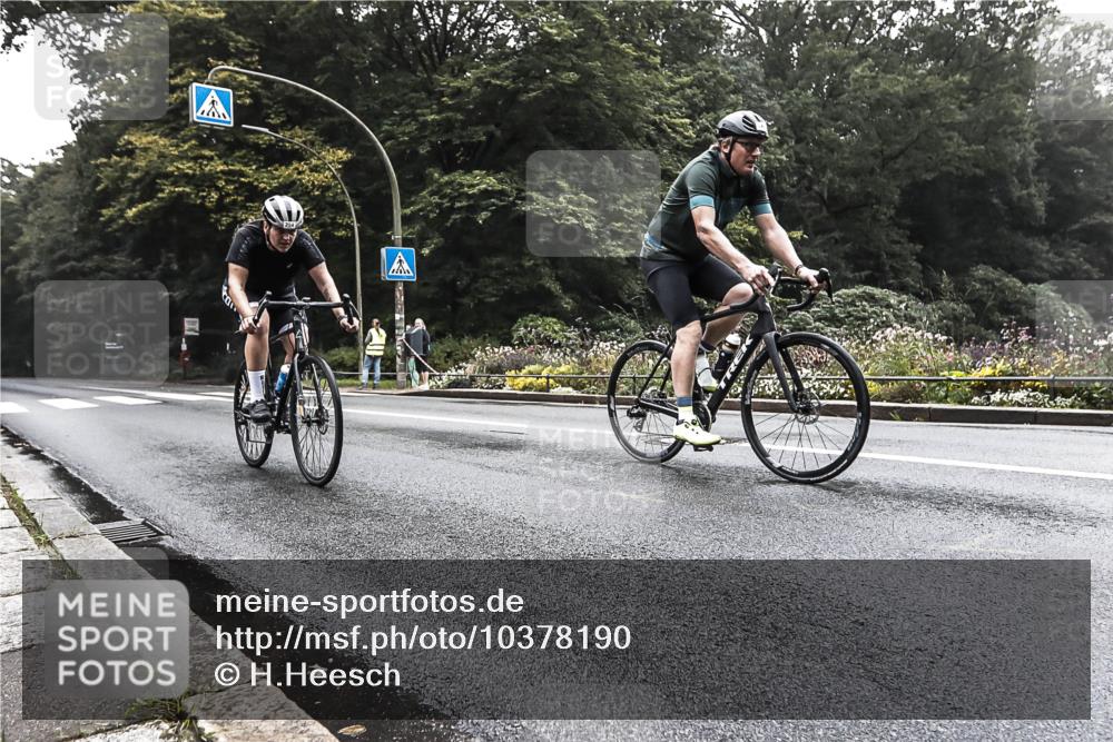 13.09.2026 - Stadtparktriathlon H.Heesch http://msf.ph/oto/10378190 13.09.2026 09:54:57 Radfahren 237, 245, 294, 316 meine-sportfotos.de