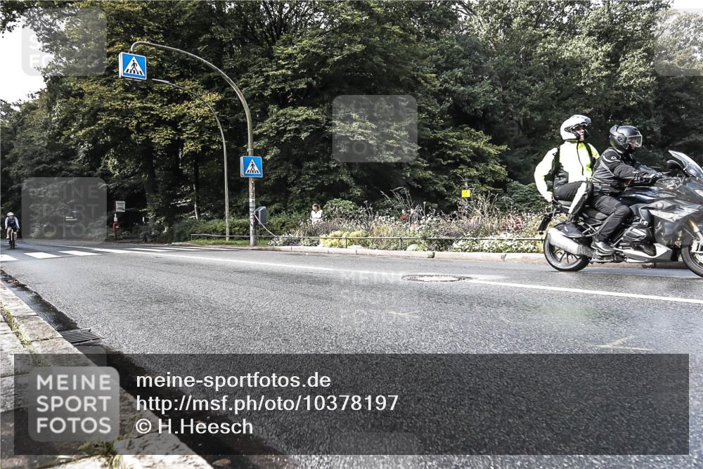 13.09.2026 - Stadtparktriathlon H.Heesch http://msf.ph/oto/10378197 13.09.2026 10:46:44 Radfahren 358, 392 meine-sportfotos.de