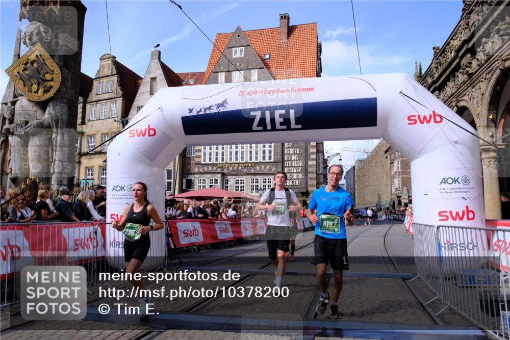 13.09.2026 - 21. swb-Marathon Bremen Tim E. http://msf.ph/oto/10378200 13.09.2026 13:13:39 Ziel 280, 621, 779, 987, 2130, 2360, 2882, 2962, 3566, 4582, 5345, 5769, 6038, 6394, 6407, 8197, 8464, 8477, 8568, 8963 meine-sportfotos.de