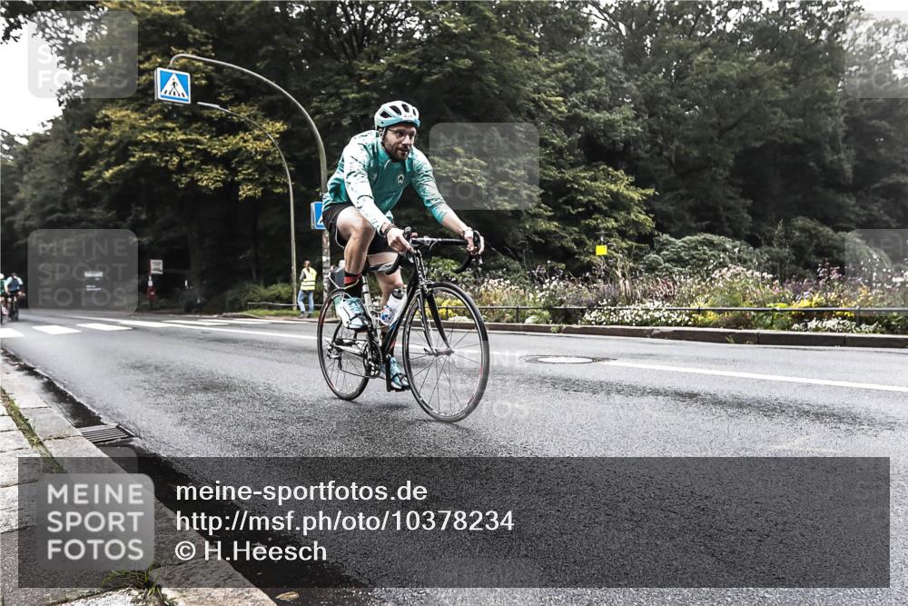 13.09.2026 - Stadtparktriathlon H.Heesch http://msf.ph/oto/10378234 13.09.2026 09:55:16 Radfahren 210, 218, 250, 254, 268, 320 meine-sportfotos.de