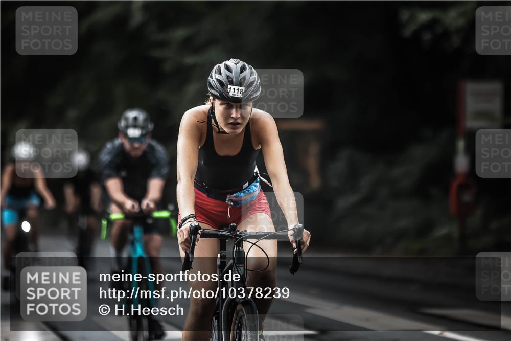 13.09.2026 - Stadtparktriathlon H.Heesch http://msf.ph/oto/10378239 13.09.2026 12:20:55 Radfahren 950, 953, 959, 986, 1017, 1076, 1080, 1105, 1118, 1151 meine-sportfotos.de