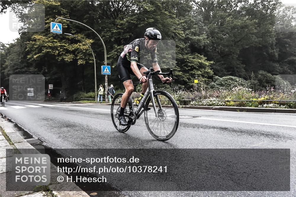 13.09.2026 - Stadtparktriathlon H.Heesch http://msf.ph/oto/10378241 13.09.2026 09:55:21 Radfahren 210, 281, 320, 338 meine-sportfotos.de