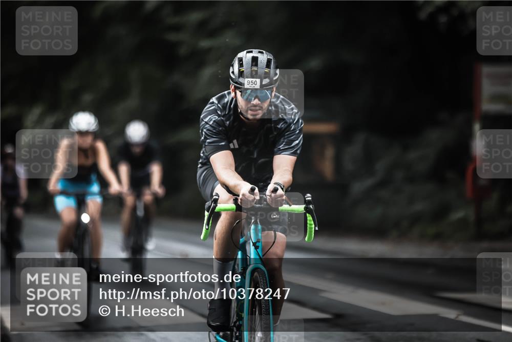 13.09.2026 - Stadtparktriathlon H.Heesch http://msf.ph/oto/10378247 13.09.2026 12:20:56 Radfahren 950, 953, 959, 979, 986, 1017, 1076, 1080, 1105, 1118, 1151 meine-sportfotos.de