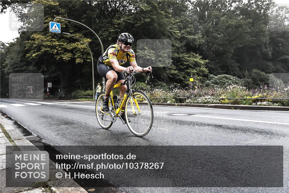 13.09.2026 - Stadtparktriathlon H.Heesch http://msf.ph/oto/10378267 13.09.2026 09:55:34 Radfahren 211, 330 meine-sportfotos.de