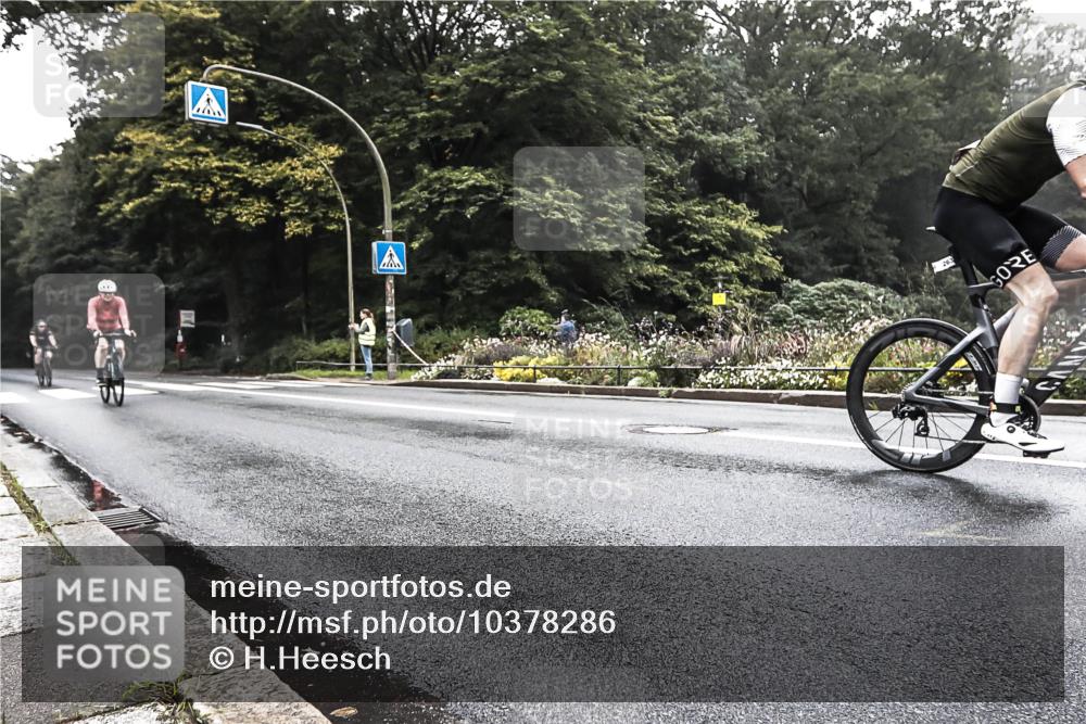 13.09.2026 - Stadtparktriathlon H.Heesch http://msf.ph/oto/10378286 13.09.2026 09:55:58 Radfahren 231, 263, 265 meine-sportfotos.de