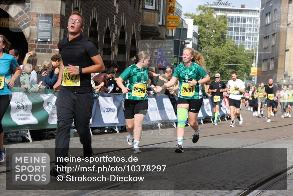 13.09.2026 - 21. swb-Marathon Bremen Strokosch-Dieckow http://msf.ph/oto/10378297 13.09.2026 11:03:48 Ziel 10092, 10187, 10237, 10309, 10420, 10724, 10902, 10904, 11211, 11411, 11598, 11655, 11746, 11773, 12068, 12184, 12185, 12611, 10152, 10357, 10403, 10429, 10607, 10659, 10720, 10726, 10912, 10913, 10918, 11149, 11319, 11325, 11451, 11470, 11471, 11511, 11618, 11967, 12140, 12260, 12392, 12433, 12504 meine-sportfotos.de
