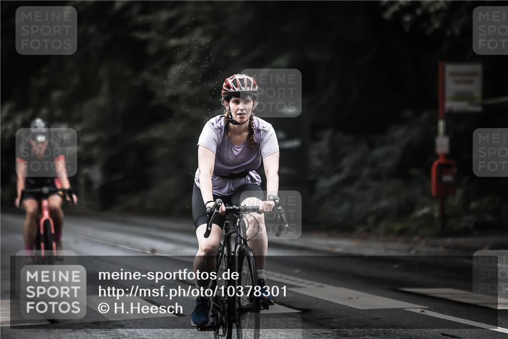 13.09.2026 - Stadtparktriathlon H.Heesch http://msf.ph/oto/10378301 13.09.2026 12:20:59 Radfahren 950, 979, 986, 1015, 1080, 1105, 1118, 1151 meine-sportfotos.de