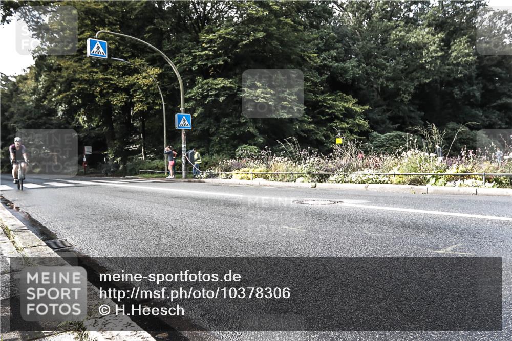 13.09.2026 - Stadtparktriathlon H.Heesch http://msf.ph/oto/10378306 13.09.2026 10:46:52 Radfahren 382, 394 meine-sportfotos.de