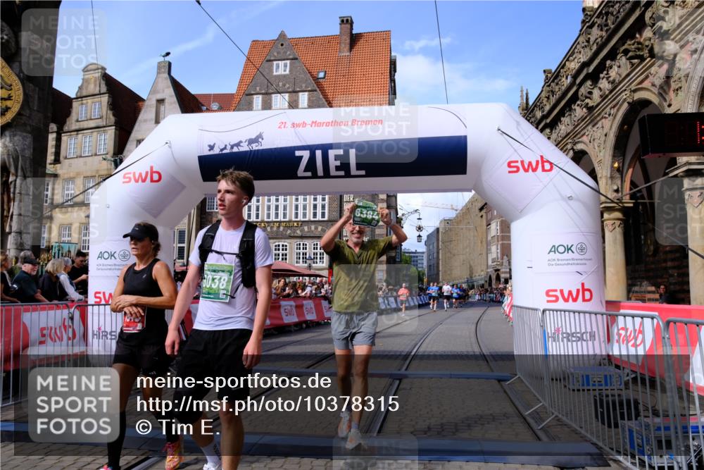 13.09.2026 - 21. swb-Marathon Bremen Tim E. http://msf.ph/oto/10378315 13.09.2026 13:13:41 Ziel 280, 621, 779, 2130, 2360, 2882, 2962, 3566, 5345, 6038, 6394, 6407, 8197, 8464, 8477, 8568, 8963 meine-sportfotos.de
