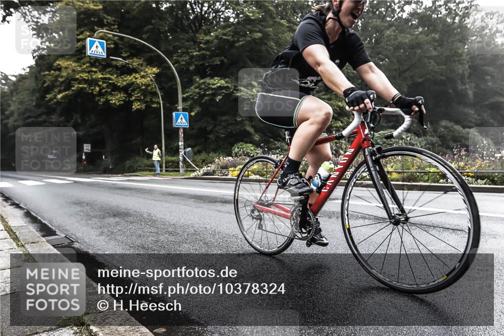 13.09.2026 - Stadtparktriathlon H.Heesch http://msf.ph/oto/10378324 13.09.2026 09:56:23 Radfahren 305 meine-sportfotos.de