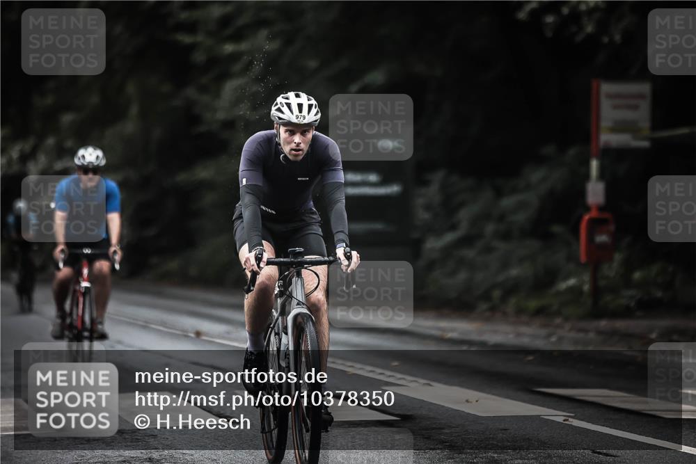 13.09.2026 - Stadtparktriathlon H.Heesch http://msf.ph/oto/10378350 13.09.2026 12:21:02 Radfahren 979, 986, 1015, 1061, 1080, 1105, 1151, 1176 meine-sportfotos.de