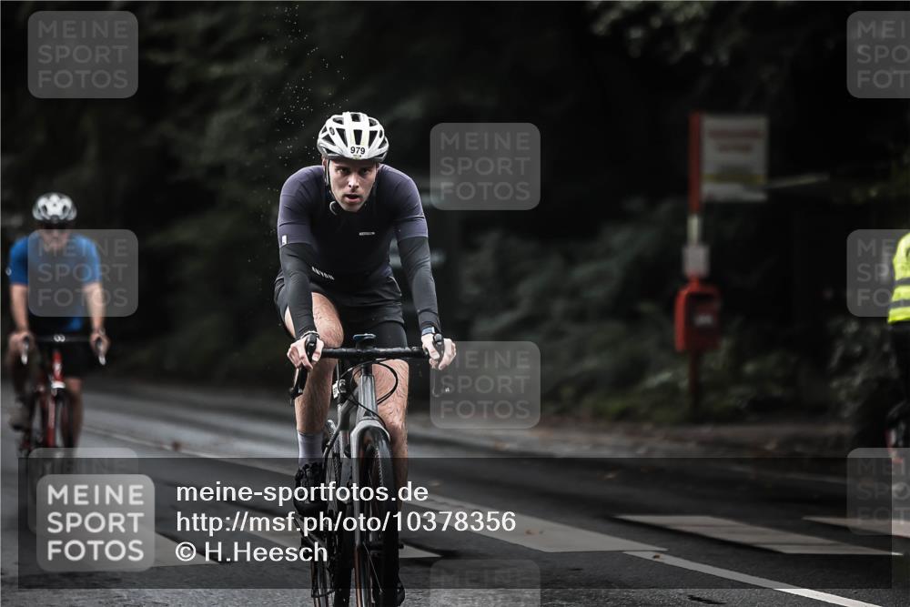 13.09.2026 - Stadtparktriathlon H.Heesch http://msf.ph/oto/10378356 13.09.2026 12:21:02 Radfahren 979, 986, 1015, 1061, 1080, 1105, 1151, 1176 meine-sportfotos.de