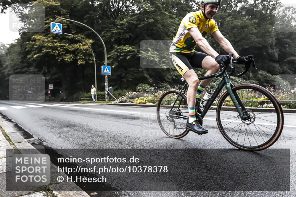 13.09.2026 - Stadtparktriathlon H.Heesch http://msf.ph/oto/10378378 13.09.2026 09:58:14 Radfahren 310 meine-sportfotos.de