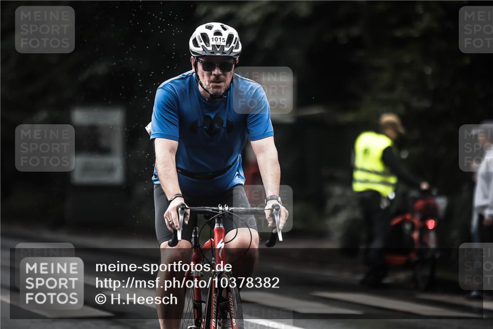 13.09.2026 - Stadtparktriathlon H.Heesch http://msf.ph/oto/10378382 13.09.2026 12:21:04 Radfahren 979, 1015, 1061, 1080, 1105, 1176 meine-sportfotos.de