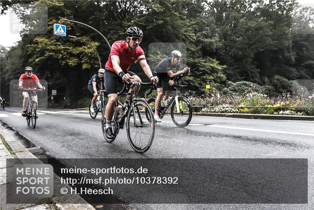 13.09.2026 - Stadtparktriathlon H.Heesch http://msf.ph/oto/10378392 13.09.2026 09:58:26 Radfahren 214, 225, 238, 258, 269, 311, 333 meine-sportfotos.de