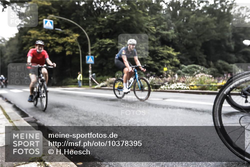13.09.2026 - Stadtparktriathlon H.Heesch http://msf.ph/oto/10378395 13.09.2026 09:58:26 Radfahren 214, 225, 238, 258, 269, 311, 333 meine-sportfotos.de