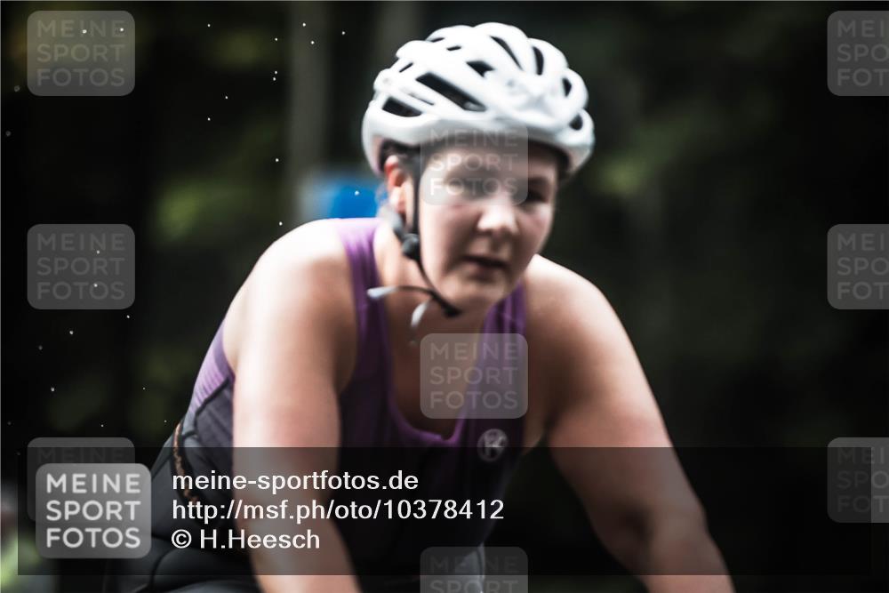 13.09.2026 - Stadtparktriathlon H.Heesch http://msf.ph/oto/10378412 13.09.2026 12:21:09 Radfahren 1015, 1061, 1176 meine-sportfotos.de