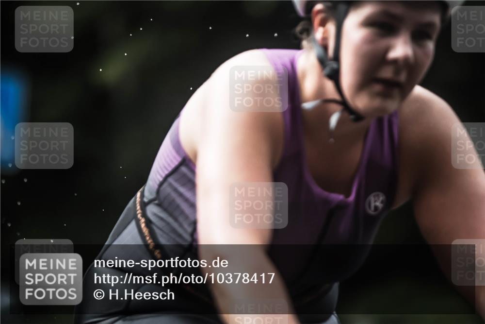 13.09.2026 - Stadtparktriathlon H.Heesch http://msf.ph/oto/10378417 13.09.2026 12:21:09 Radfahren 1015, 1061, 1176 meine-sportfotos.de