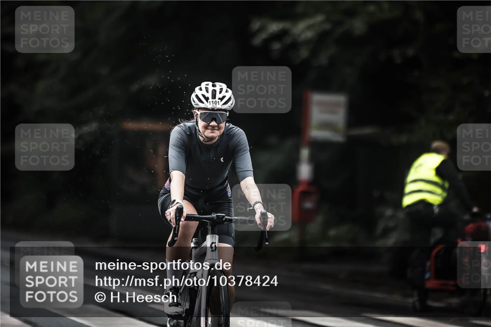 13.09.2026 - Stadtparktriathlon H.Heesch http://msf.ph/oto/10378424 13.09.2026 12:21:18 Radfahren 998, 1101, 1133 meine-sportfotos.de