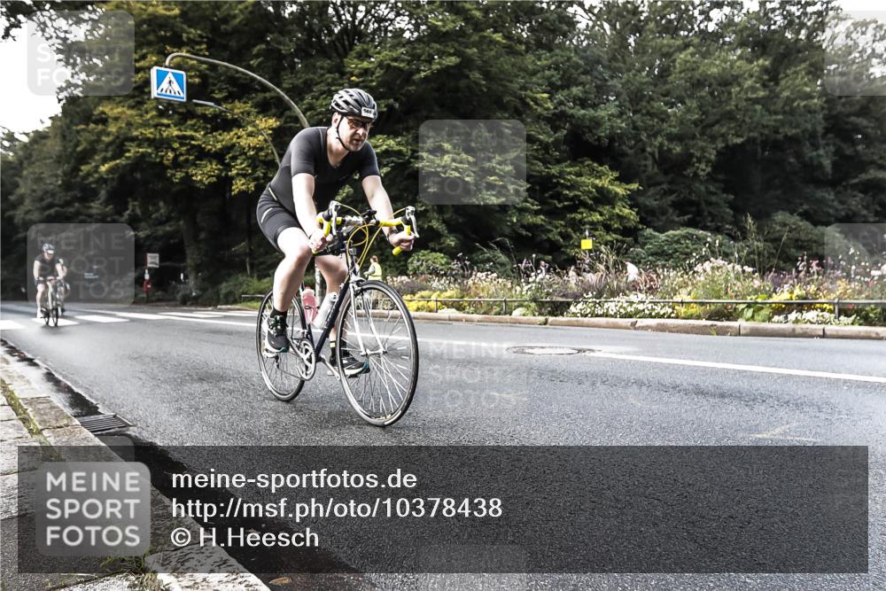 13.09.2026 - Stadtparktriathlon H.Heesch http://msf.ph/oto/10378438 13.09.2026 10:47:42 Radfahren 415, 493, 498, 506, 561 meine-sportfotos.de