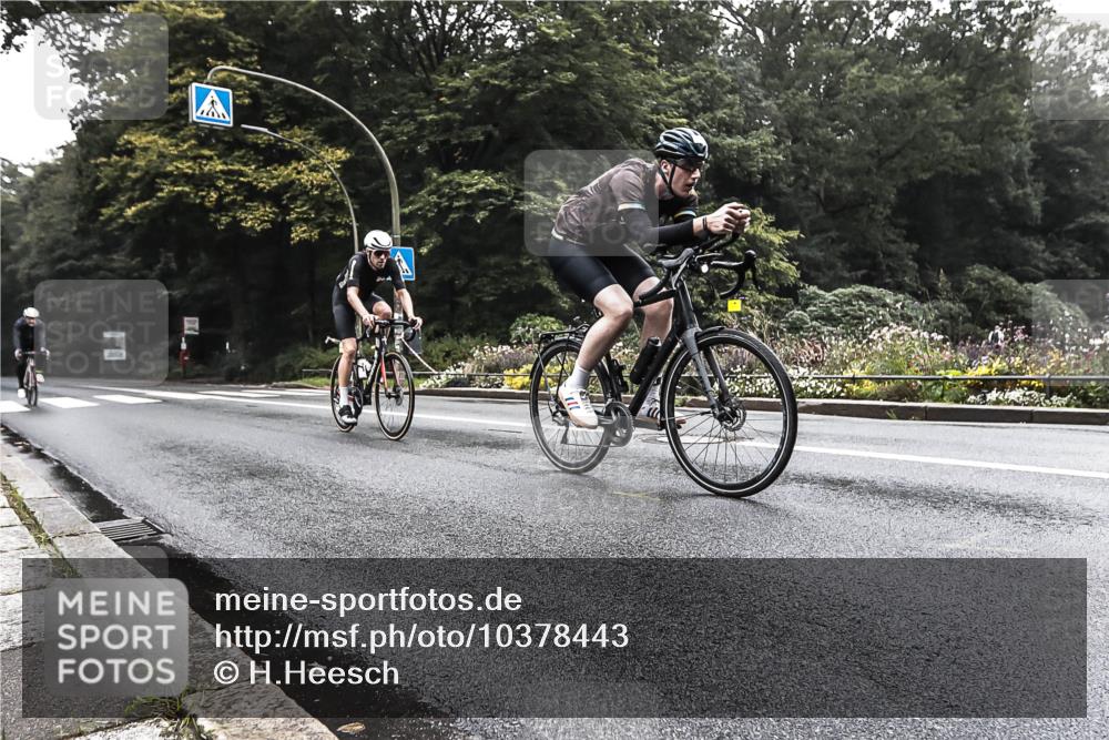 13.09.2026 - Stadtparktriathlon H.Heesch http://msf.ph/oto/10378443 13.09.2026 09:58:34 Radfahren 213, 239, 262, 264, 300, 306, 314 meine-sportfotos.de