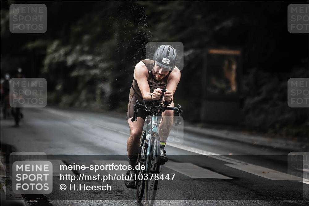 13.09.2026 - Stadtparktriathlon H.Heesch http://msf.ph/oto/10378447 13.09.2026 12:21:20 Radfahren 998, 1101, 1133, 1154 meine-sportfotos.de