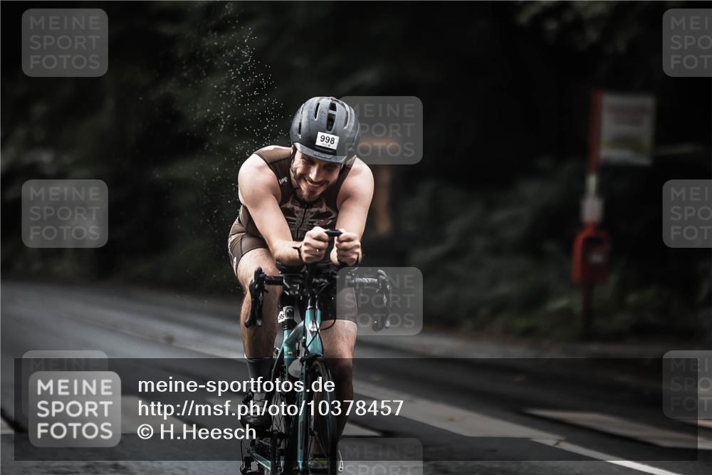 13.09.2026 - Stadtparktriathlon H.Heesch http://msf.ph/oto/10378457 13.09.2026 12:21:20 Radfahren 998, 1101, 1133, 1154 meine-sportfotos.de