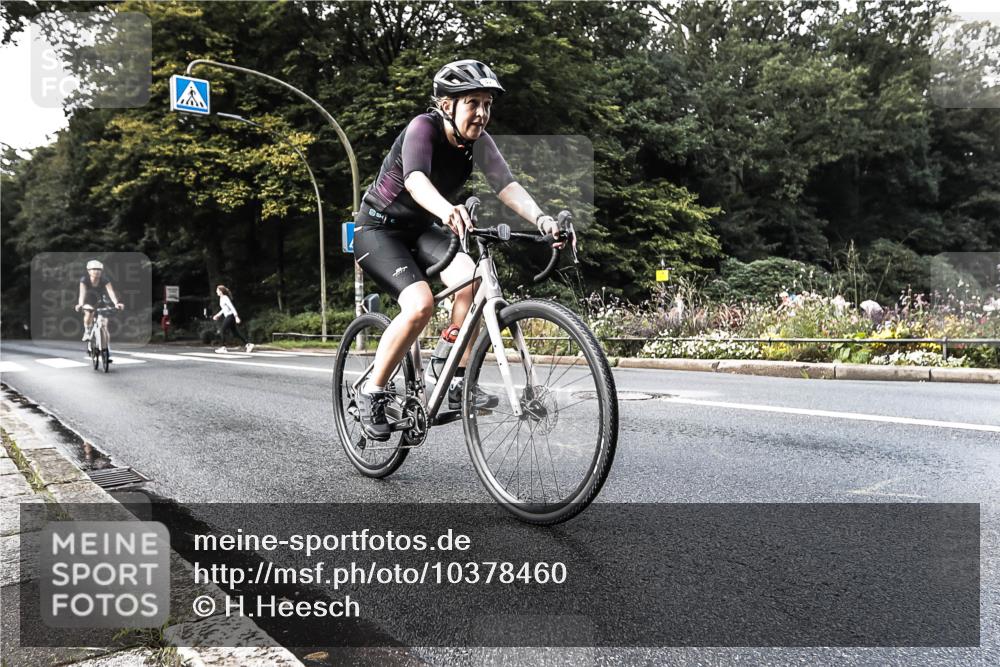13.09.2026 - Stadtparktriathlon H.Heesch http://msf.ph/oto/10378460 13.09.2026 10:47:53 Radfahren 378, 428, 462 meine-sportfotos.de