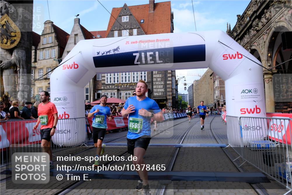 13.09.2026 - 21. swb-Marathon Bremen Tim E. http://msf.ph/oto/10378465 13.09.2026 13:13:49 Ziel 779, 2130, 2360, 2401, 2767, 2882, 6407, 7493, 8477, 8568, 8840, 8963, 9442, 13099 meine-sportfotos.de