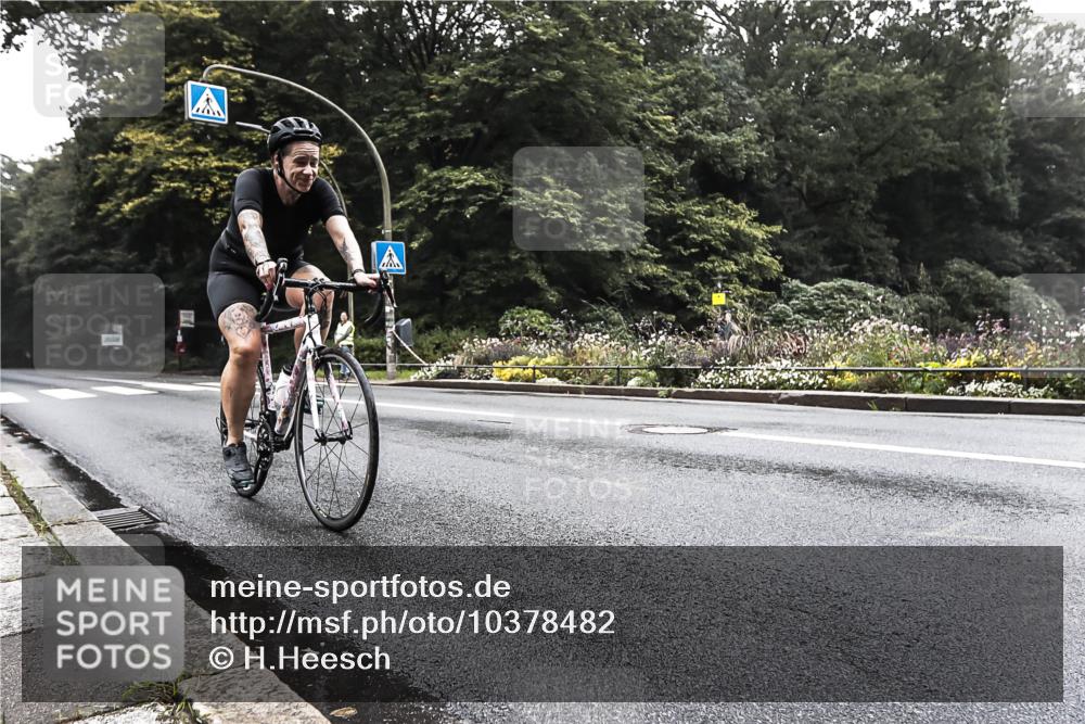 13.09.2026 - Stadtparktriathlon H.Heesch http://msf.ph/oto/10378482 13.09.2026 09:59:00 Radfahren 217, 292 meine-sportfotos.de