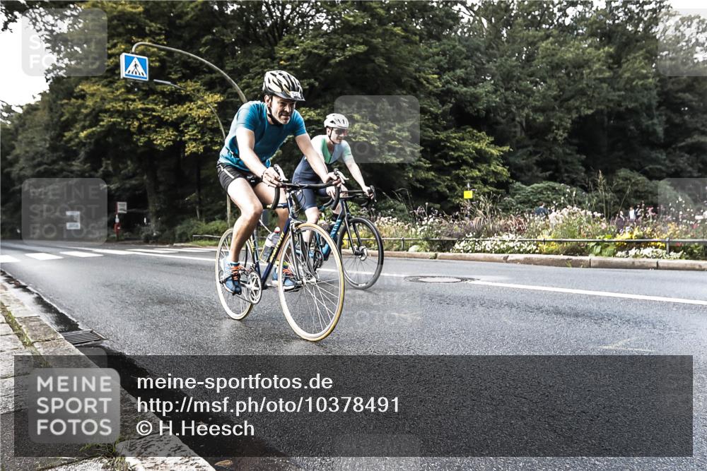 13.09.2026 - Stadtparktriathlon H.Heesch http://msf.ph/oto/10378491 13.09.2026 10:48:04 Radfahren 413, 522, 546, 547 meine-sportfotos.de