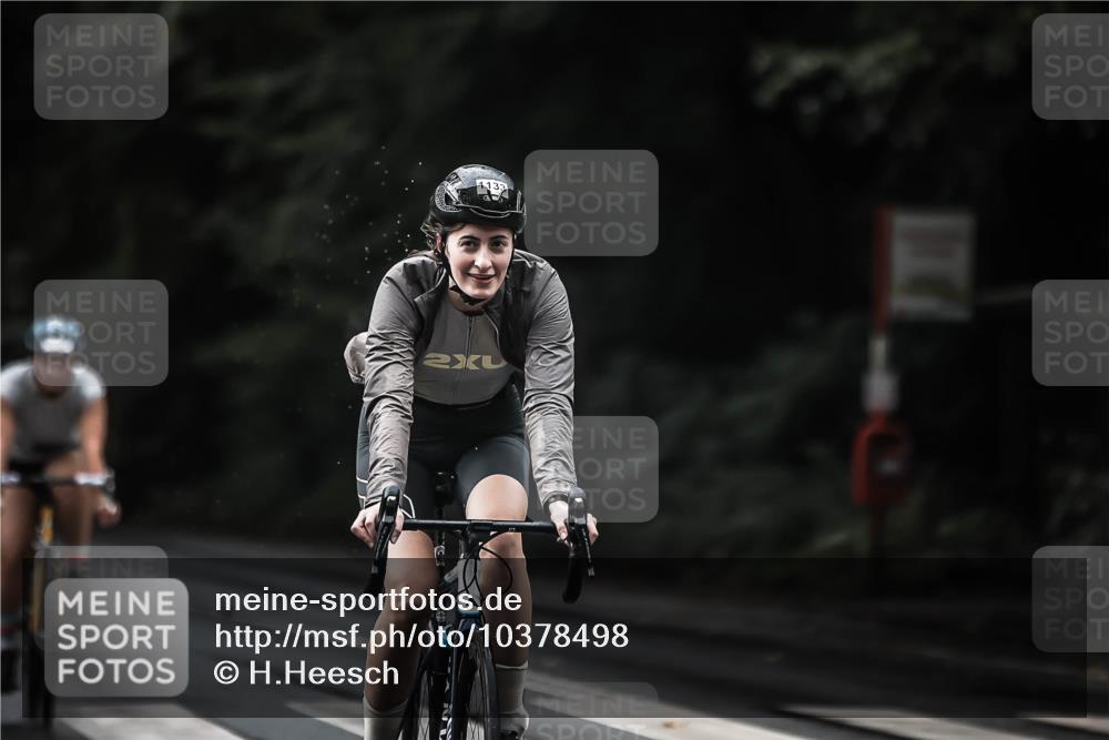 13.09.2026 - Stadtparktriathlon H.Heesch http://msf.ph/oto/10378498 13.09.2026 12:21:24 Radfahren 996, 998, 1101, 1109, 1133, 1154, 1179 meine-sportfotos.de