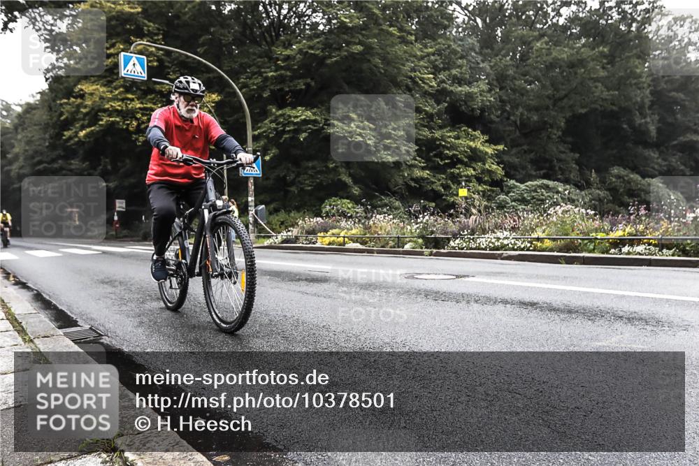 13.09.2026 - Stadtparktriathlon H.Heesch http://msf.ph/oto/10378501 13.09.2026 09:59:15 Radfahren 234, 277, 339, 344 meine-sportfotos.de