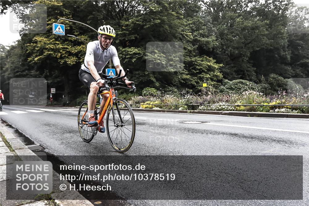 13.09.2026 - Stadtparktriathlon H.Heesch http://msf.ph/oto/10378519 13.09.2026 09:59:23 Radfahren 227, 279 meine-sportfotos.de