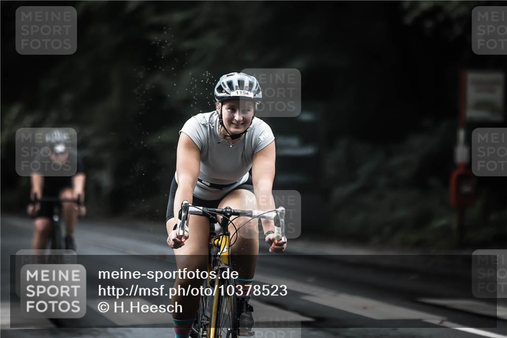13.09.2026 - Stadtparktriathlon H.Heesch http://msf.ph/oto/10378523 13.09.2026 12:21:26 Radfahren 996, 1109, 1133, 1154, 1179 meine-sportfotos.de
