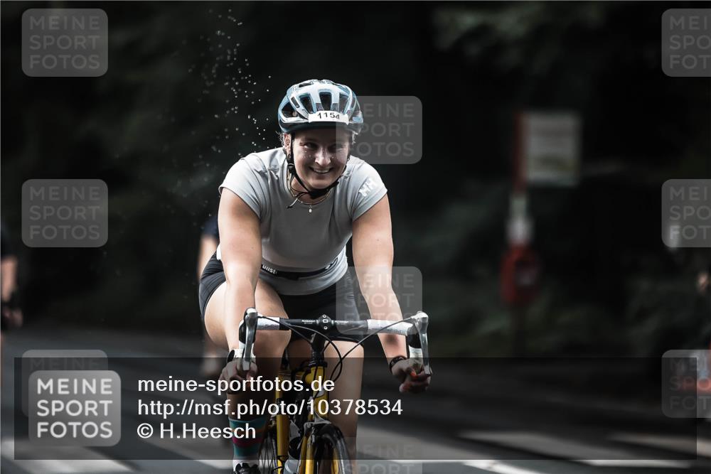 13.09.2026 - Stadtparktriathlon H.Heesch http://msf.ph/oto/10378534 13.09.2026 12:21:26 Radfahren 996, 1109, 1133, 1154, 1179 meine-sportfotos.de