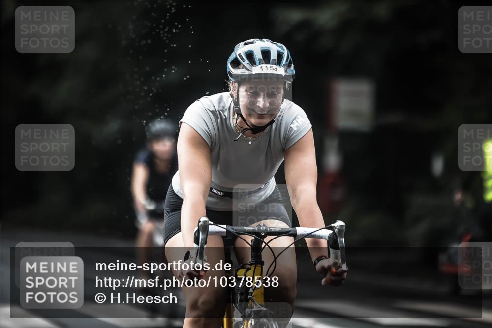 13.09.2026 - Stadtparktriathlon H.Heesch http://msf.ph/oto/10378538 13.09.2026 12:21:26 Radfahren 996, 1109, 1133, 1154, 1179 meine-sportfotos.de
