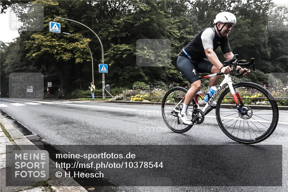 13.09.2026 - Stadtparktriathlon H.Heesch http://msf.ph/oto/10378544 13.09.2026 09:59:56 Radfahren 219, 287 meine-sportfotos.de