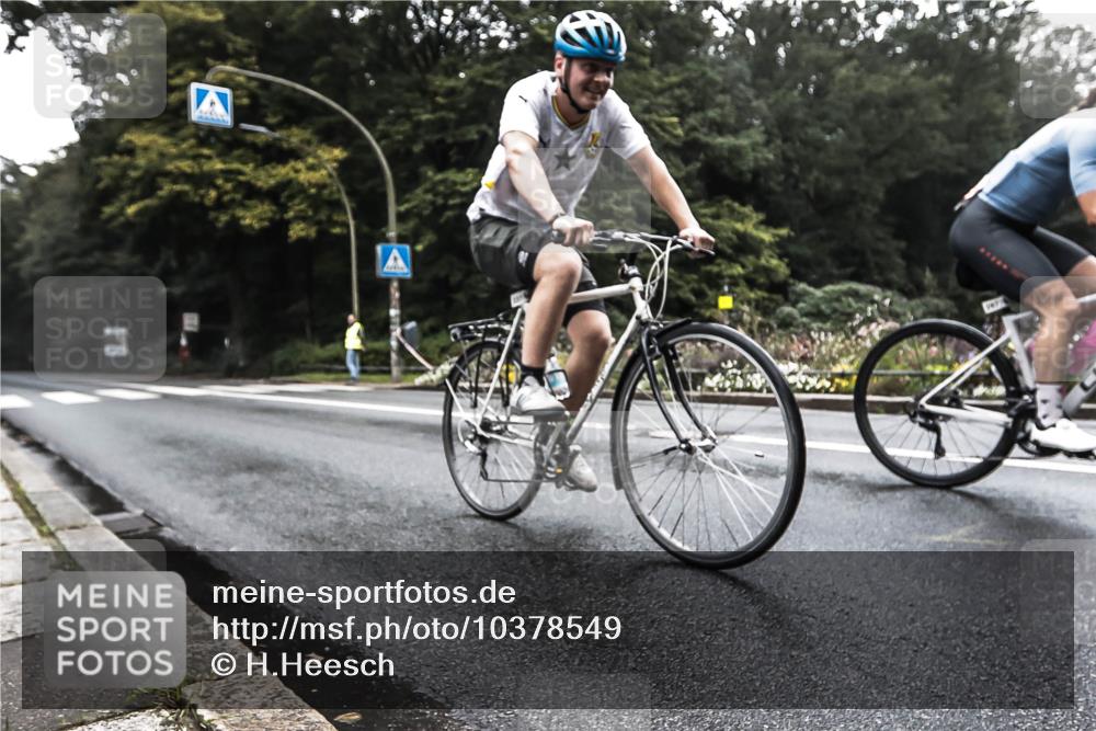 13.09.2026 - Stadtparktriathlon H.Heesch http://msf.ph/oto/10378549 13.09.2026 10:00:00 Radfahren 287, 337 meine-sportfotos.de