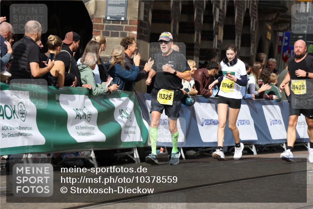 13.09.2026 - 21. swb-Marathon Bremen Strokosch-Dieckow http://msf.ph/oto/10378559 13.09.2026 11:03:55 Ziel 10090, 10091, 10187, 10327, 10420, 10569, 10902, 10950, 11211, 11411, 11595, 11598, 11655, 11746, 11773, 12074, 10390, 10516, 10607, 10659, 10671, 10672, 10720, 10726, 10912, 10913, 11318, 11319, 11470, 11471, 11539, 11618, 11726, 11909, 12001, 12103, 12113, 12140, 12260, 12276, 12392, 12433 meine-sportfotos.de