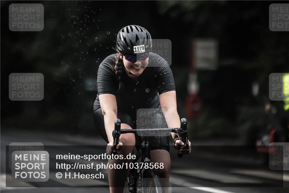 13.09.2026 - Stadtparktriathlon H.Heesch http://msf.ph/oto/10378568 13.09.2026 12:21:28 Radfahren 975, 996, 1109, 1133, 1154, 1179 meine-sportfotos.de